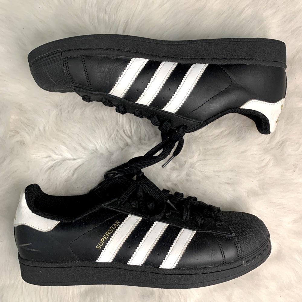 Men’s Adidas Superstar Sneakers